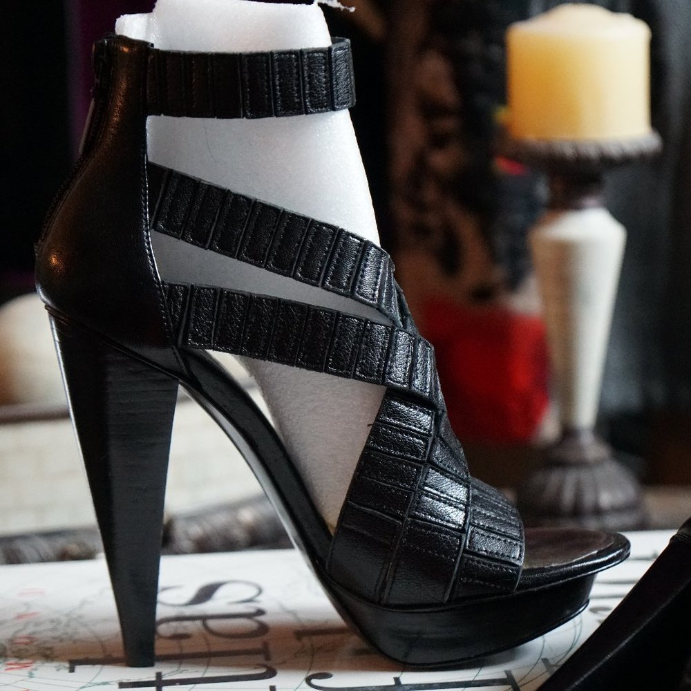 Report Signature DITMAR Blk Stiletto 8-8.5 Heel